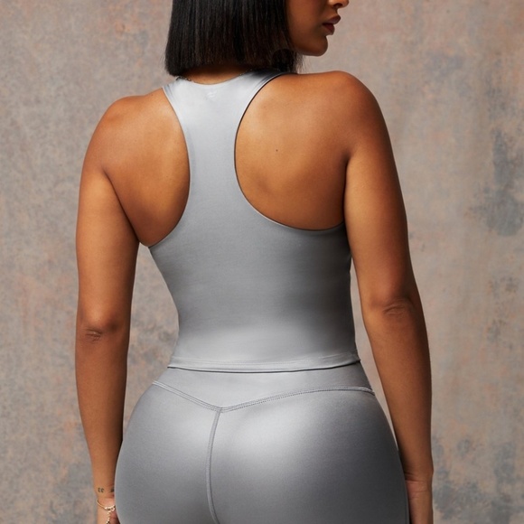 Fabletics Anywhere Motion365+ Shine Activewear Set - Picture 2 of 4